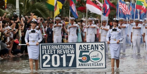 ASEAN navies boost ties in fleet review